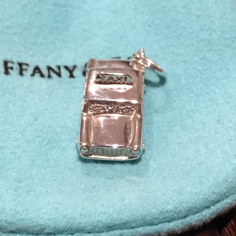 ❌🌟HP🌟 Tiffany Taxi Charm - Picture 3 of 5